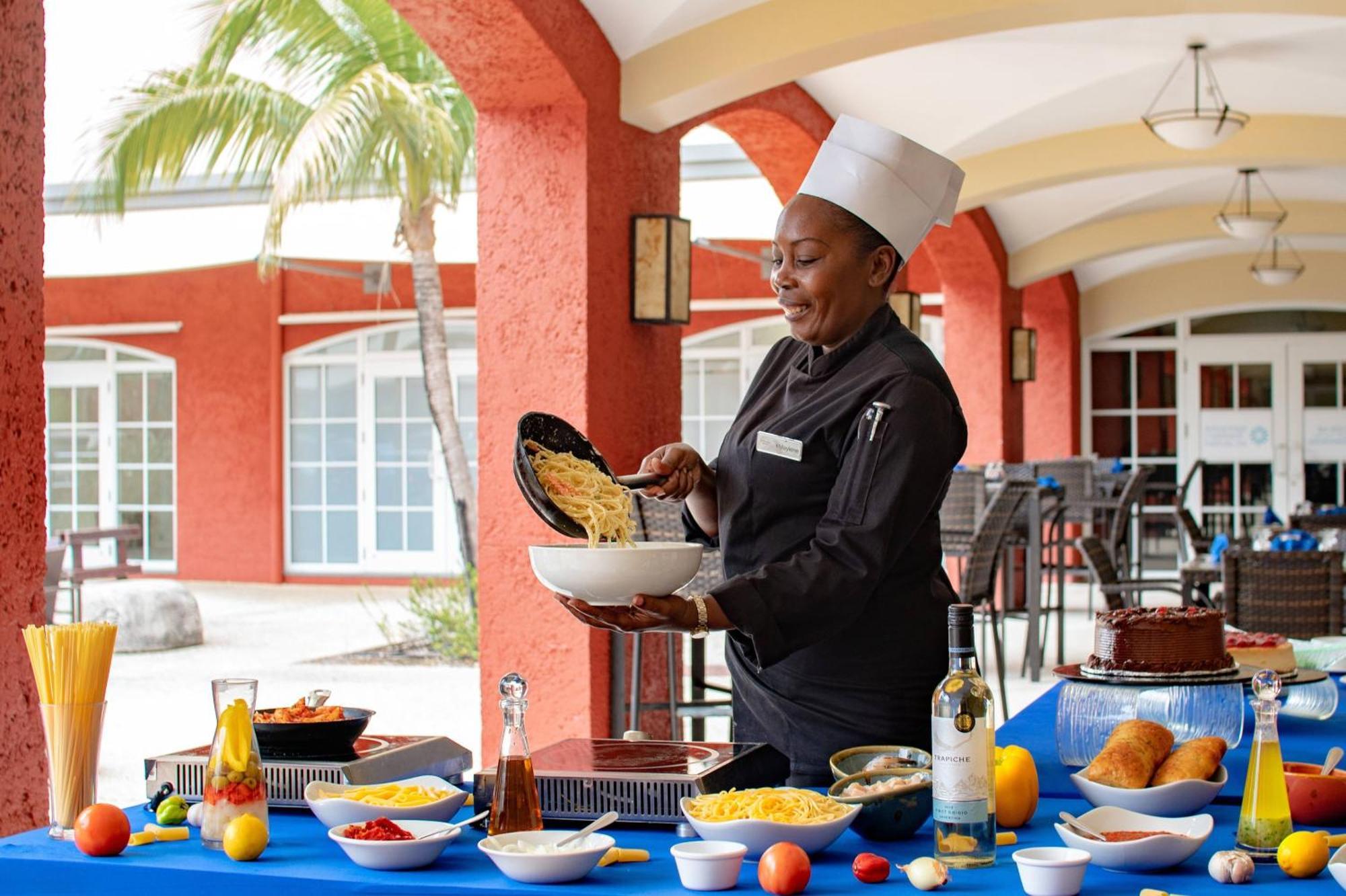 Hotel Courtyard By Marriott Bridgetown, Barbados Exterior foto