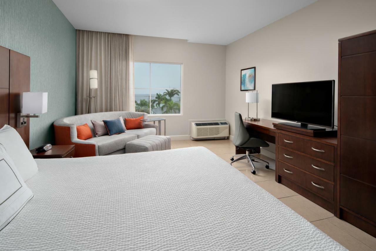 Hotel Courtyard By Marriott Bridgetown, Barbados Exterior foto